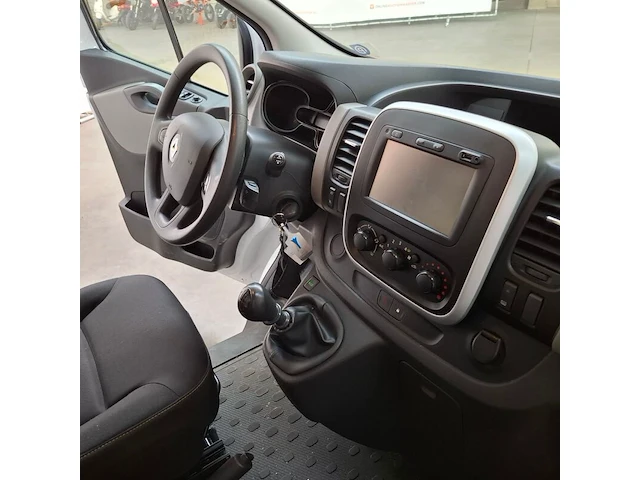 Bedrijfsauto, renault, trafic, 2017 - afbeelding 52 van  73