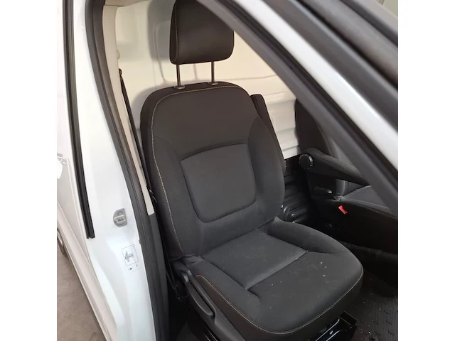 Bedrijfsauto, renault, trafic, 2017 - afbeelding 53 van  73