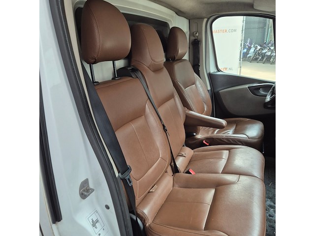 Bedrijfsauto, renault, trafic, 2018 - afbeelding 28 van  52