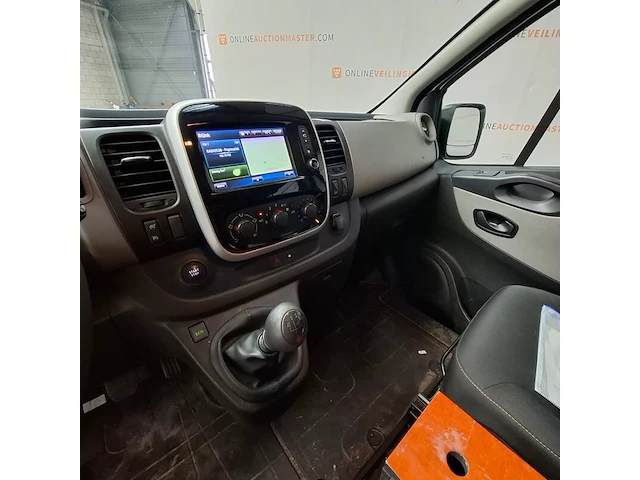 Bedrijfsauto, renault, trafic, 2018 - afbeelding 42 van  75