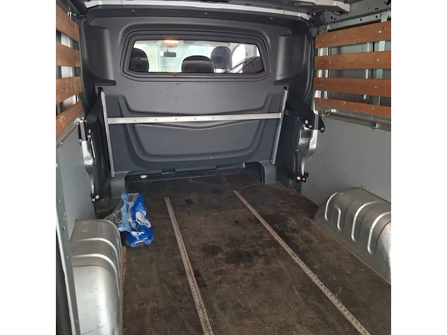 Bedrijfsauto, renault, trafic, 2018 - afbeelding 46 van  75