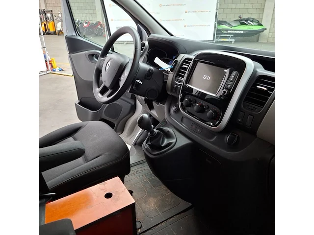 Bedrijfsauto, renault, trafic, 2018 - afbeelding 51 van  75