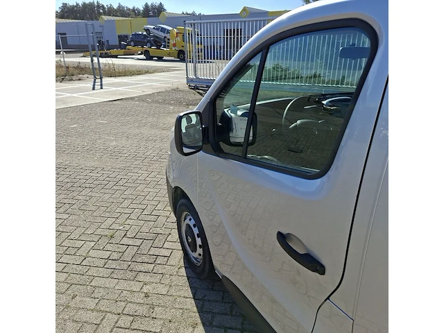 Bedrijfsauto, renault, trafic, 2018 - afbeelding 9 van  48