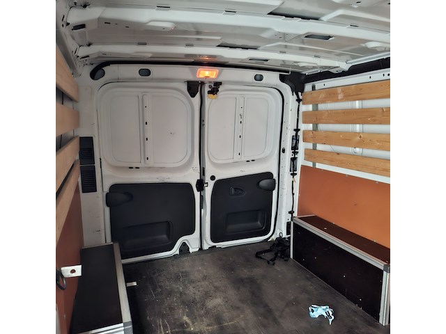 Bedrijfsauto, renault, trafic, 2019 - afbeelding 28 van  46