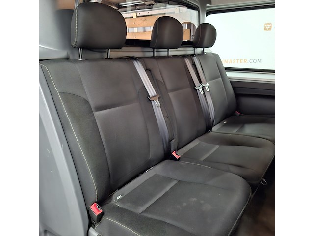 Bedrijfsauto, renault, trafic passenger - afbeelding 27 van  50