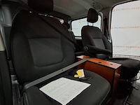 Bedrijfsauto, renault, trafic passenger - afbeelding 30 van  50