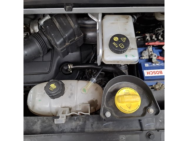 Bedrijfsauto, renault, trafic passenger - afbeelding 38 van  50