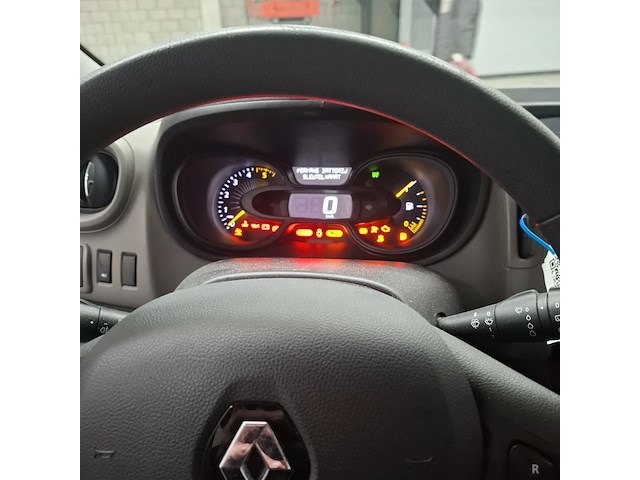 Bedrijfsauto, renault, trafic - afbeelding 9 van  48