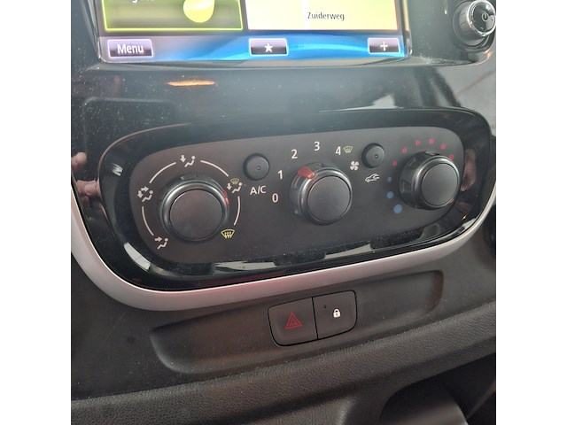 Bedrijfsauto, renault, trafic - afbeelding 15 van  48