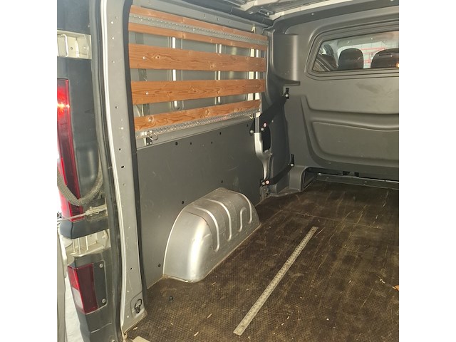 Bedrijfsauto, renault, trafic - afbeelding 29 van  48