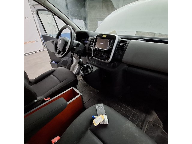 Bedrijfsauto, renault, trafic - afbeelding 31 van  50