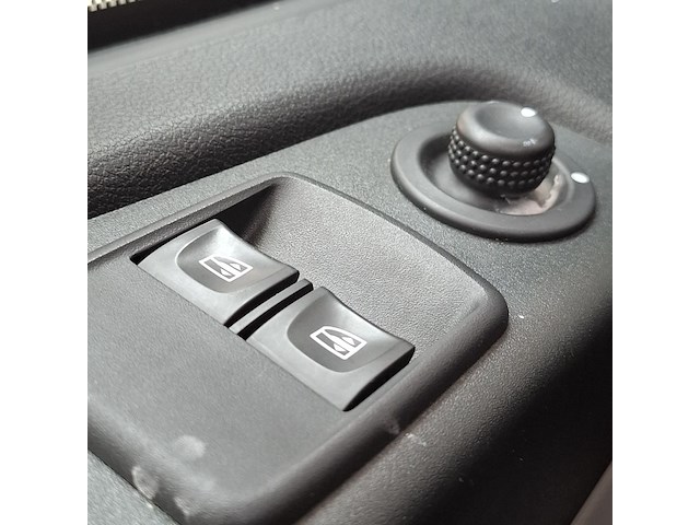 Bedrijfsauto, renault, trafic - afbeelding 3 van  39