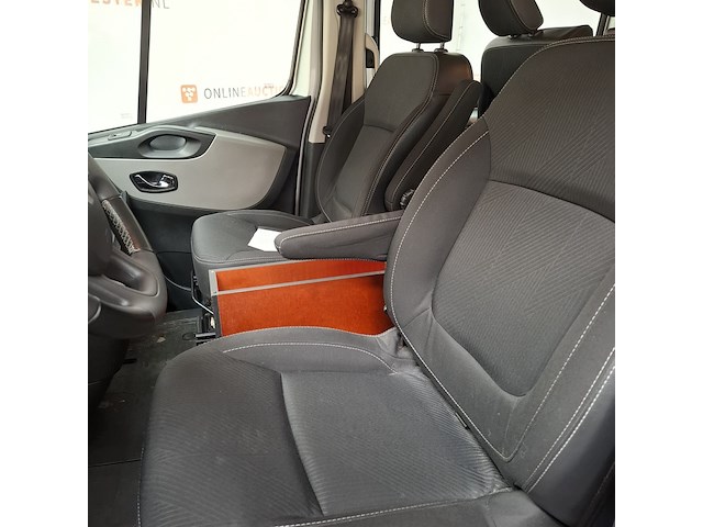 Bedrijfsauto, renault, trafic - afbeelding 4 van  39