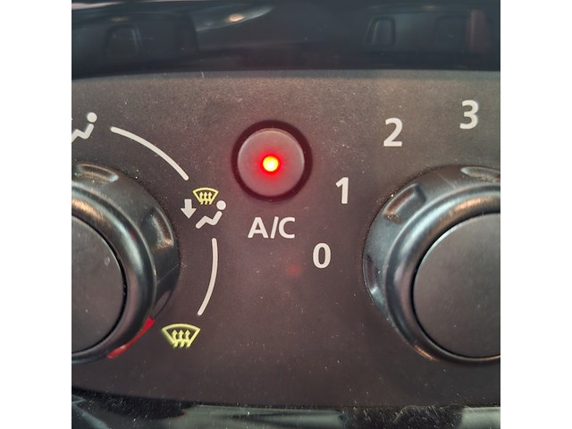 Bedrijfsauto, renault, trafic - afbeelding 16 van  39