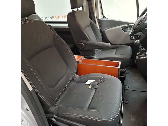 Bedrijfsauto, renault, trafic - afbeelding 26 van  39