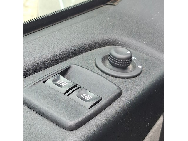 Bedrijfsauto, renault, trafic - afbeelding 4 van  35