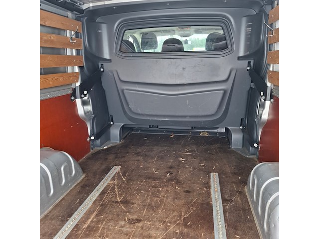 Bedrijfsauto, renault, trafic - afbeelding 18 van  35