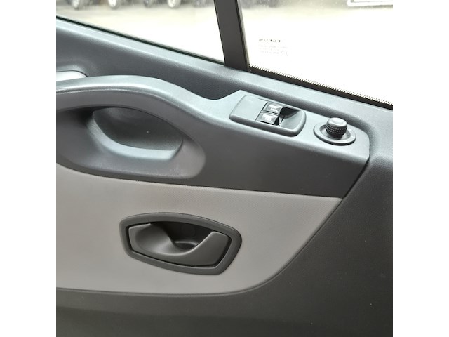 Bedrijfsauto, renault, trafic - afbeelding 20 van  45