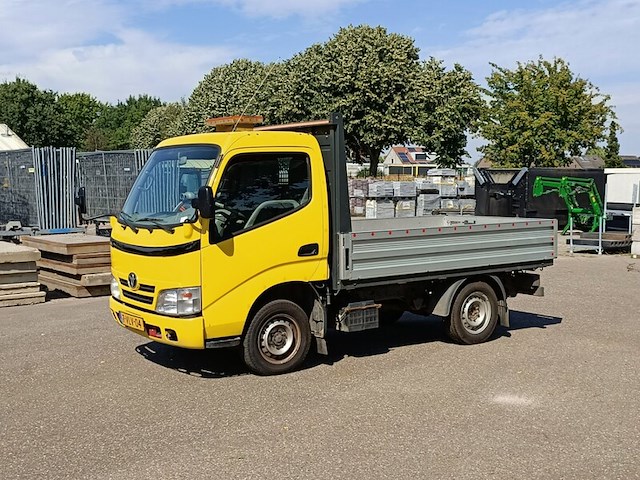 Bedrijfsauto, toyota, dyna met open laadbak, 100 3.0 d-4d comfort, 2011 - afbeelding 1 van  25