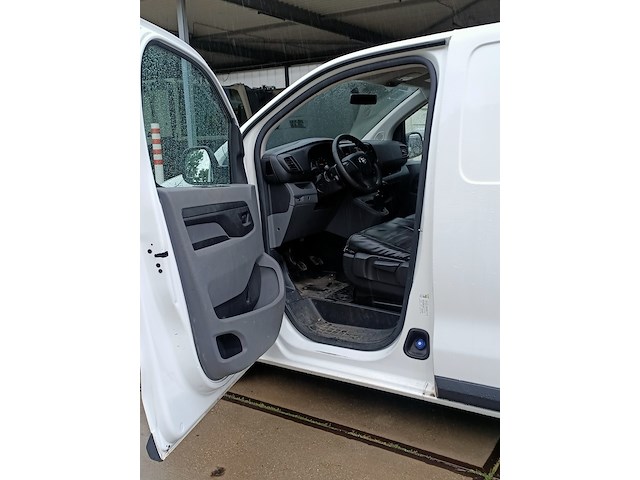 Bedrijfsauto, toyota, proace worker, 1.6 d-4d cool comfort, 2016 - afbeelding 1 van  32