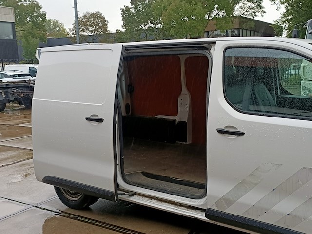 Bedrijfsauto, toyota, proace worker, 1.6 d-4d cool comfort, 2016 - afbeelding 18 van  32