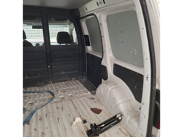 Bedrijfsauto, volkswagen, caddy, 1.6 tdi, 2011 - afbeelding 16 van  39