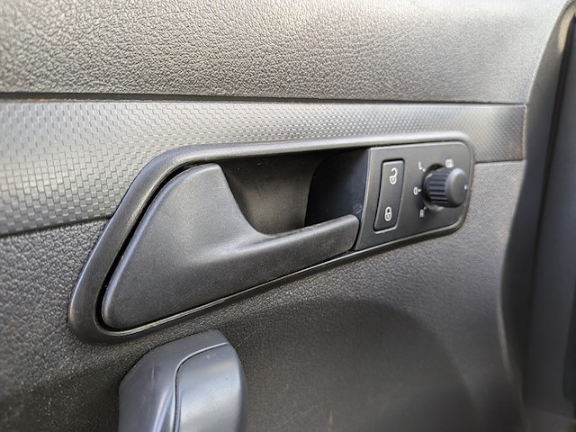 Bedrijfsauto, volkswagen, caddy 2.0 ecofuel maxi, 2013 - afbeelding 11 van  35