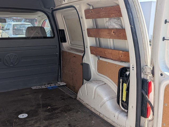 Bedrijfsauto, volkswagen, caddy, 2.0 sdi, 2006 - afbeelding 27 van  37