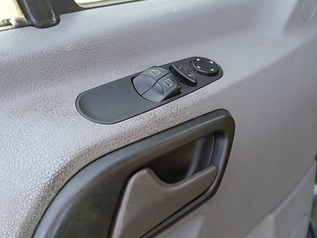 Bedrijfsauto volkswagen, crafter 2.0 tdi, bouwjaar 2014 - afbeelding 3 van  36