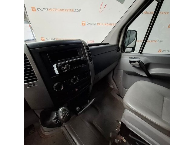 Bedrijfsauto, volkswagen, crafter 30 2.5 tdi l2h2 dc trendline, 2010 - afbeelding 47 van  74