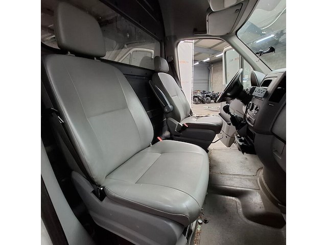Bedrijfsauto, volkswagen, crafter 30 2.5 tdi l2h2 dc trendline, 2010 - afbeelding 55 van  74