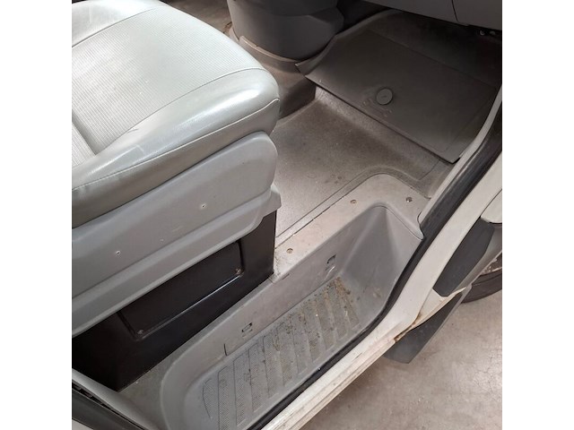 Bedrijfsauto, volkswagen, crafter 30 2.5 tdi l2h2 dc trendline, 2010 - afbeelding 57 van  74
