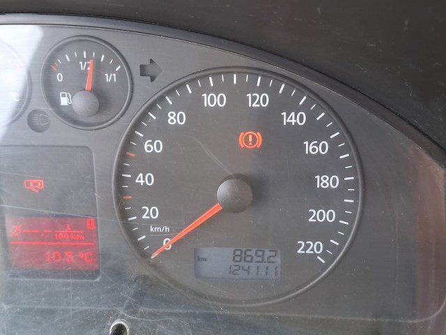 Bedrijfsauto, volkswagen, transporter 2.0 340 dc, 2008 - afbeelding 2 van  39