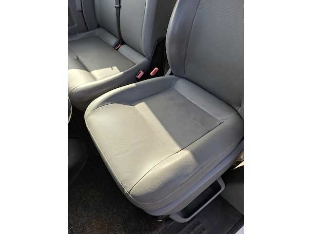 Bedrijfsauto, volkswagen, transporter 2.0 340 dc, 2008 - afbeelding 30 van  39