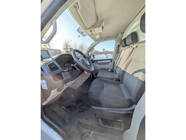 Bedrijfsauto, volkswagen, transporter 2.0 tdi l1h1, 2.0 tdi l1h1, 2017 - afbeelding 3 van  58