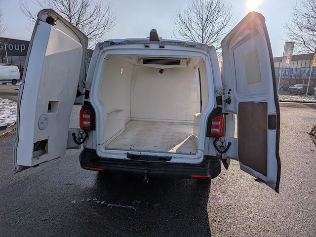 Bedrijfsauto, volkswagen, transporter 2.0 tdi l1h1, 2.0 tdi l1h1, 2017 - afbeelding 19 van  58