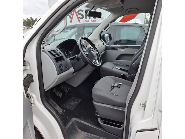 Bedrijfsauto, volkswagen, transporter, 2.0 tdi l1h1 dc budgetline, 2015 - afbeelding 9 van  13