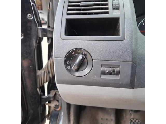Bedrijfsauto, volkswagen, transporter, 2.0 tdi l1h1 t800 baseline dc budgetline, 2013 - afbeelding 10 van  38