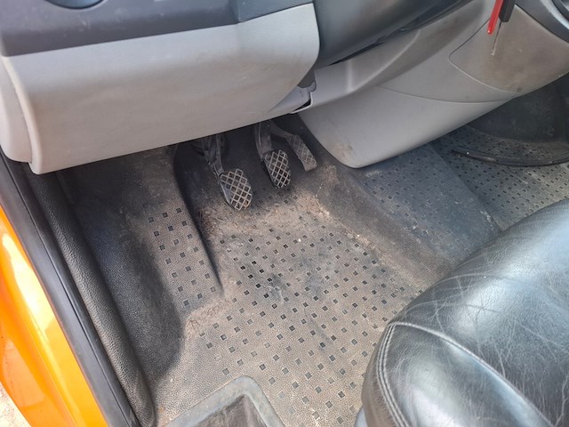 Bedrijfsauto, volkswagen, transporter 2.0 tdi l1h2, 2.0 tdi l1h2, 2010 - afbeelding 7 van  29