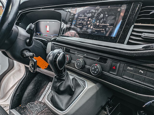 Bedrijfsauto volkswagen, transporter 2.0 tdi l2h1 28, bouwjaar 2021 - afbeelding 14 van  30