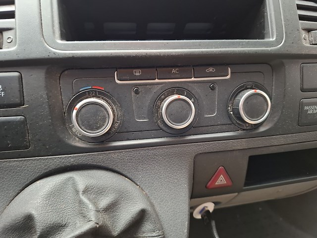 Bedrijfsauto, volkswagen, transporter 2.0tdi l1h2, 2010 - afbeelding 4 van  26