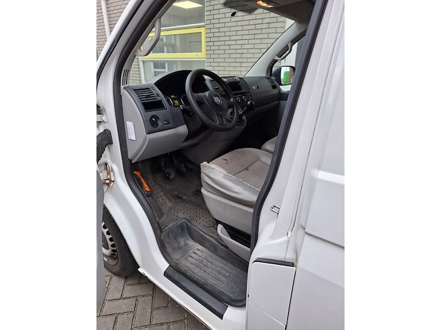 Bedrijfsauto, volkswagen, transporter 2.0tdi l1h2, 2010 - afbeelding 24 van  26