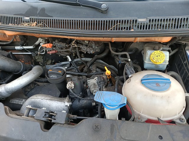 Bedrijfsauto, volkswagen, transporter 2.5 tdi 300 4motion trendline dc, 2008 - afbeelding 29 van  38