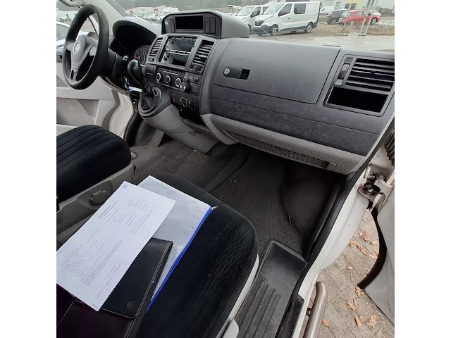 Bedrijfsauto, volkswagen, transporter - afbeelding 42 van  50