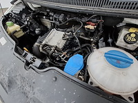 Bedrijfsauto, volkswagen, transporter - afbeelding 18 van  47