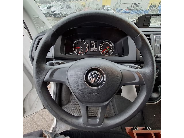 Bedrijfsauto, volkswagen, transporter - afbeelding 27 van  47