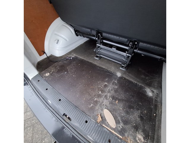 Bedrijfsauto, volkswagen, transporter - afbeelding 36 van  47