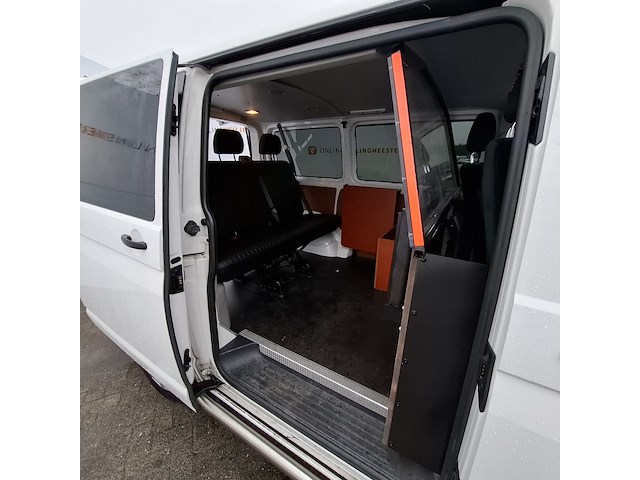 Bedrijfsauto, volkswagen, transporter - afbeelding 38 van  47