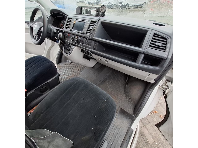Bedrijfsauto, volkswagen, transporter - afbeelding 42 van  47