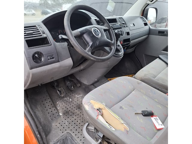Bedrijfsauto, volkswagen, transporter - afbeelding 9 van  11